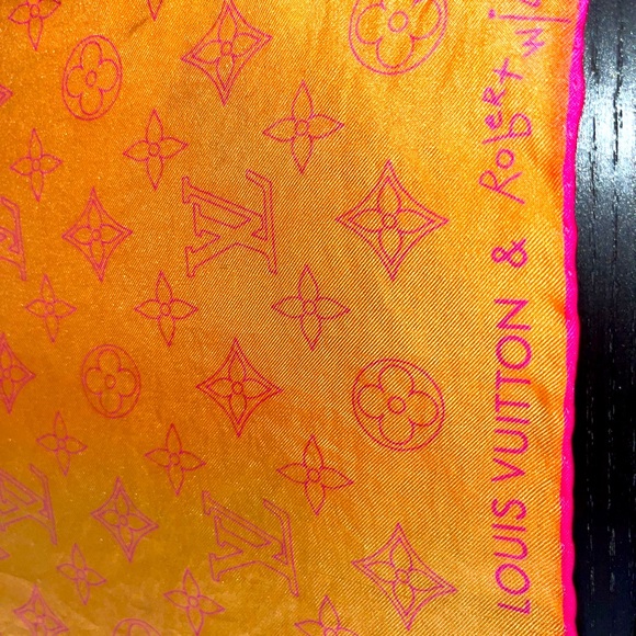 Authentic Louis Vuitton + Robert Wilson Orange Pink Silk Scarf - Picture 4 of 10